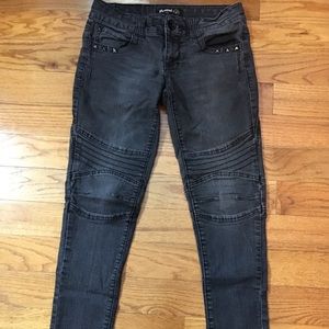 Stylish Rewind jeans